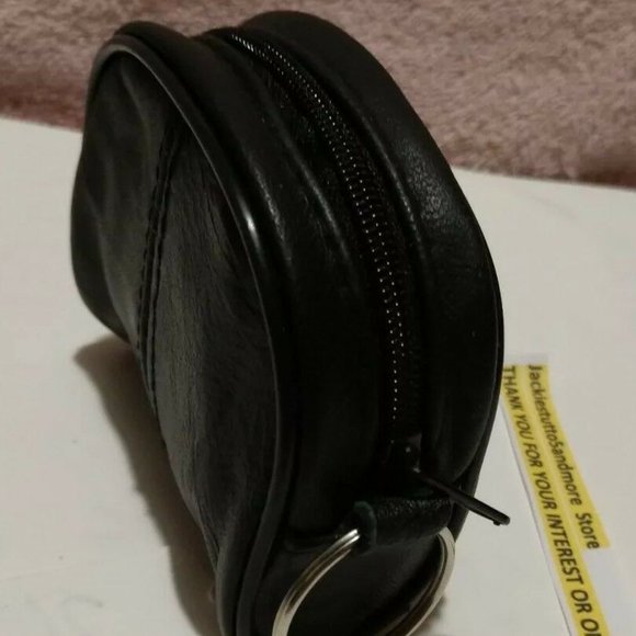 🩸SALE $8 🩸Leather Change Purse Black W Key Ring New - Picture 2 of 8